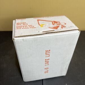 VTG PREMIER Model SL5R Multi-Purpose Darkroom Safelight Original Sealed Box